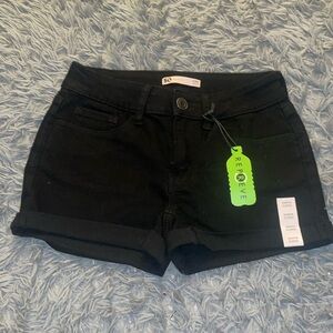 black SO jean shorts